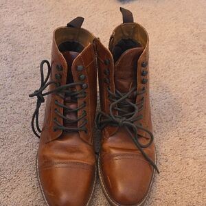 Crown Vintage Tan Leather Lace-Up Boots